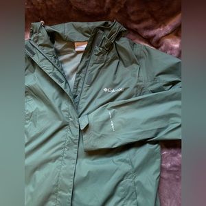 Womens M; Sage green Columbia Arcadia jacket